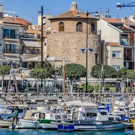 Elegant Beachfront Escape Private & Peaceful * Cambrils