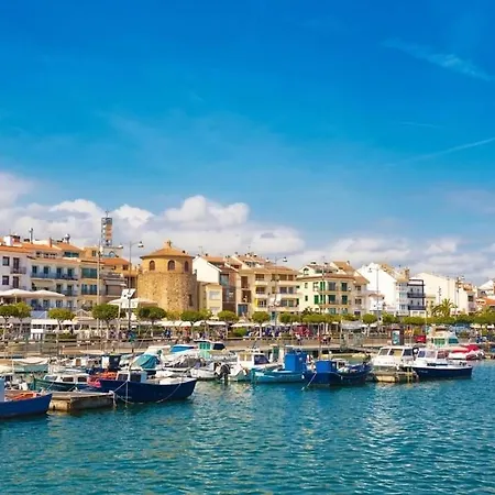 Elegant Beachfront Escape Private & Peaceful * Cambrils