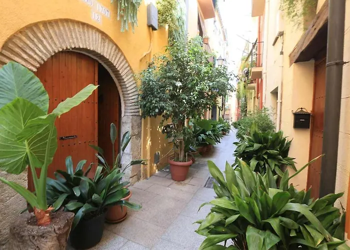 Elegant Beachfront Escape Private & Peaceful Cambrils